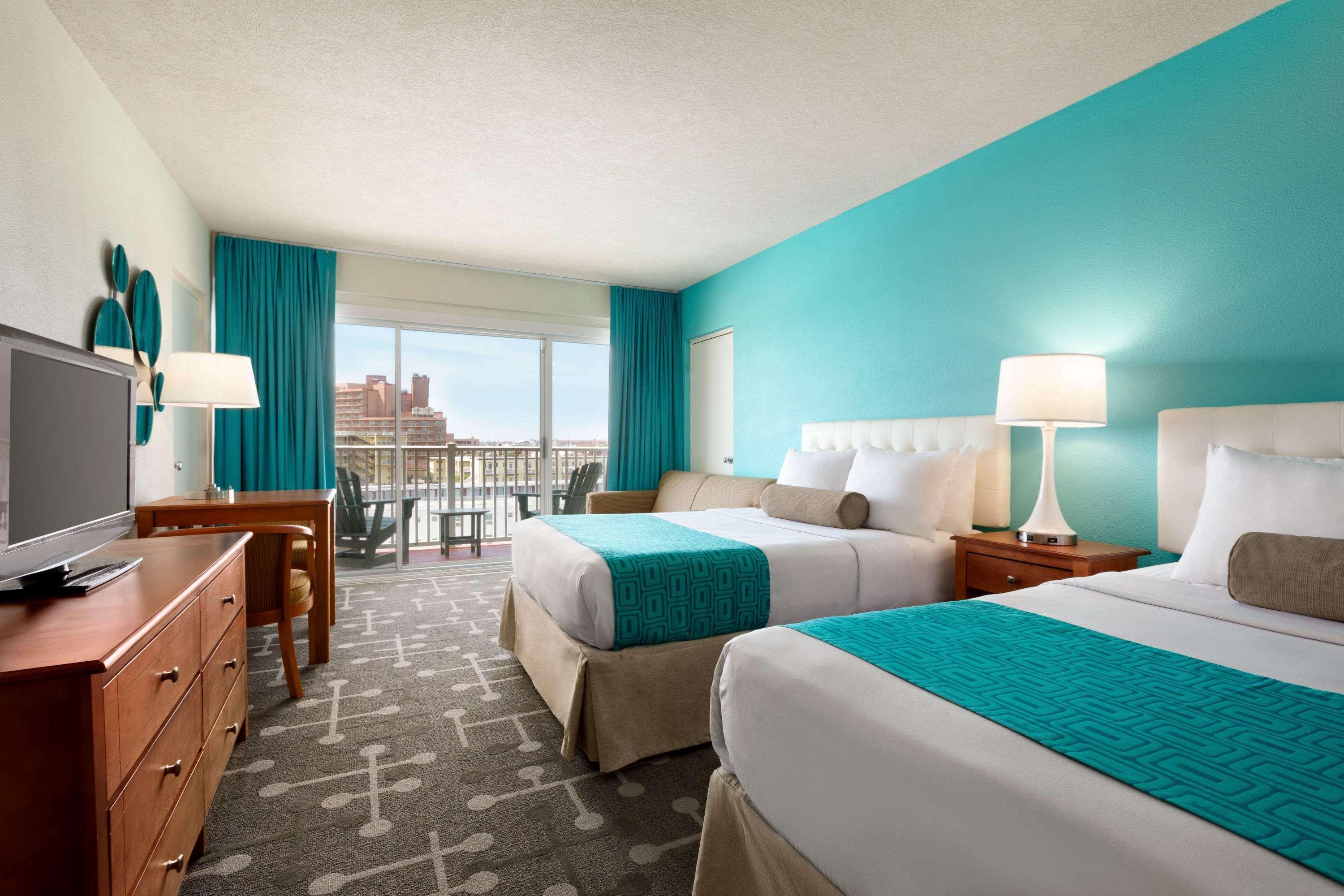 Howard Johnson By Wyndham Ocean City Oceanfront Экстерьер фото