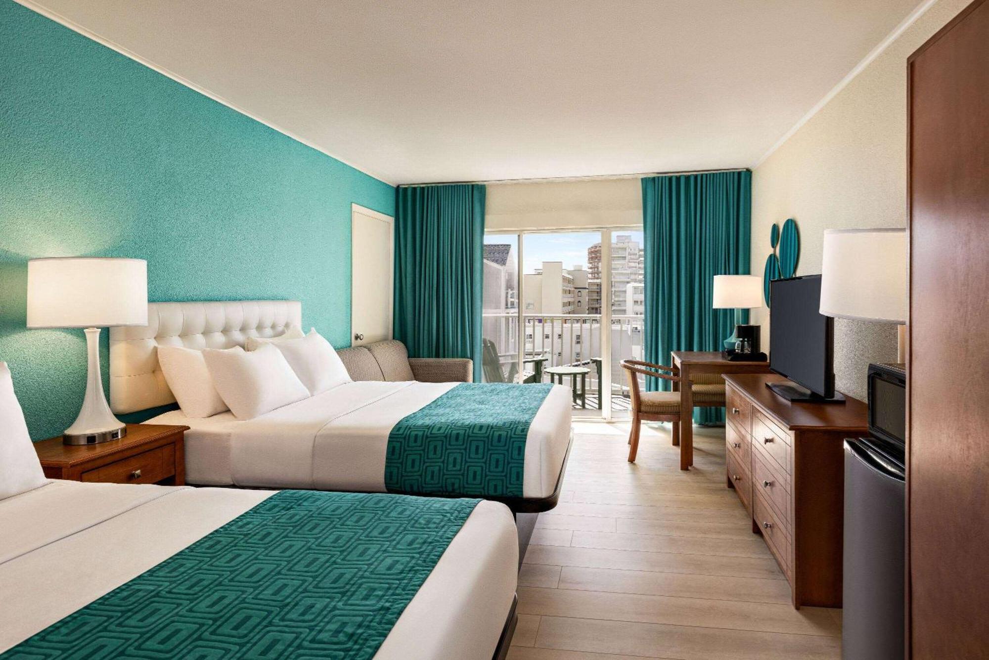 Howard Johnson By Wyndham Ocean City Oceanfront Экстерьер фото